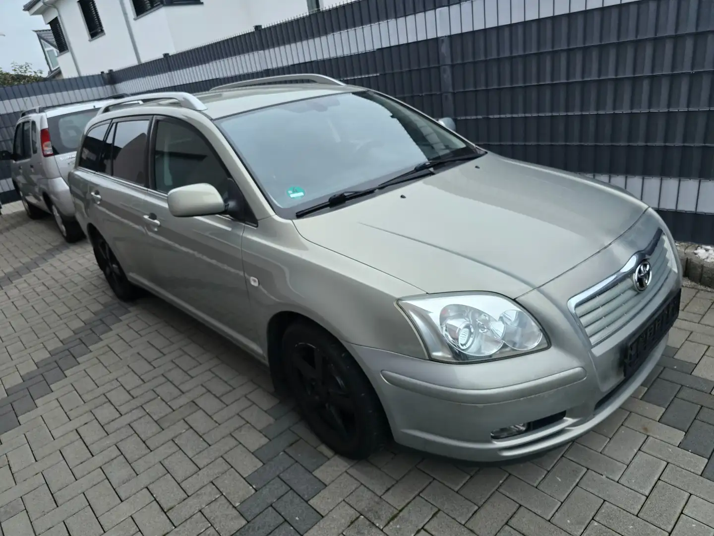 Toyota Avensis 1.8 Sol Grün - 1