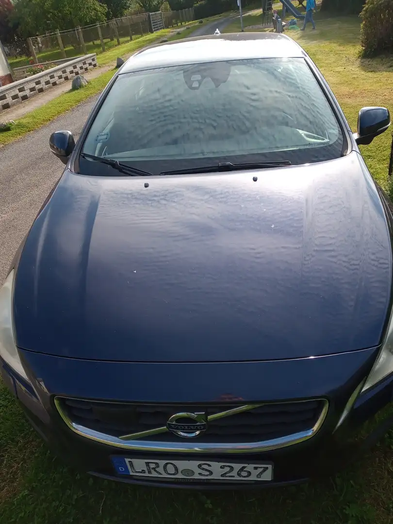 Volvo V60 Kinetic Niebieski - 1