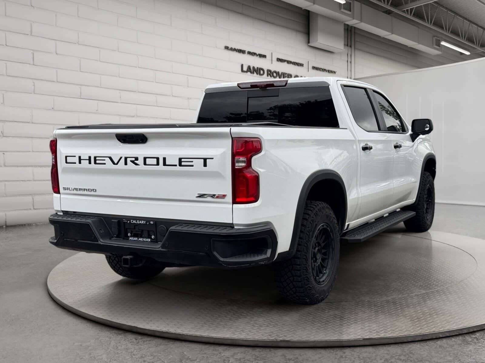 2023 Chevrolet Silverado 1500 ONE OWNER - NO ACCIDENTS - LOW MILEAGE — снимка 1