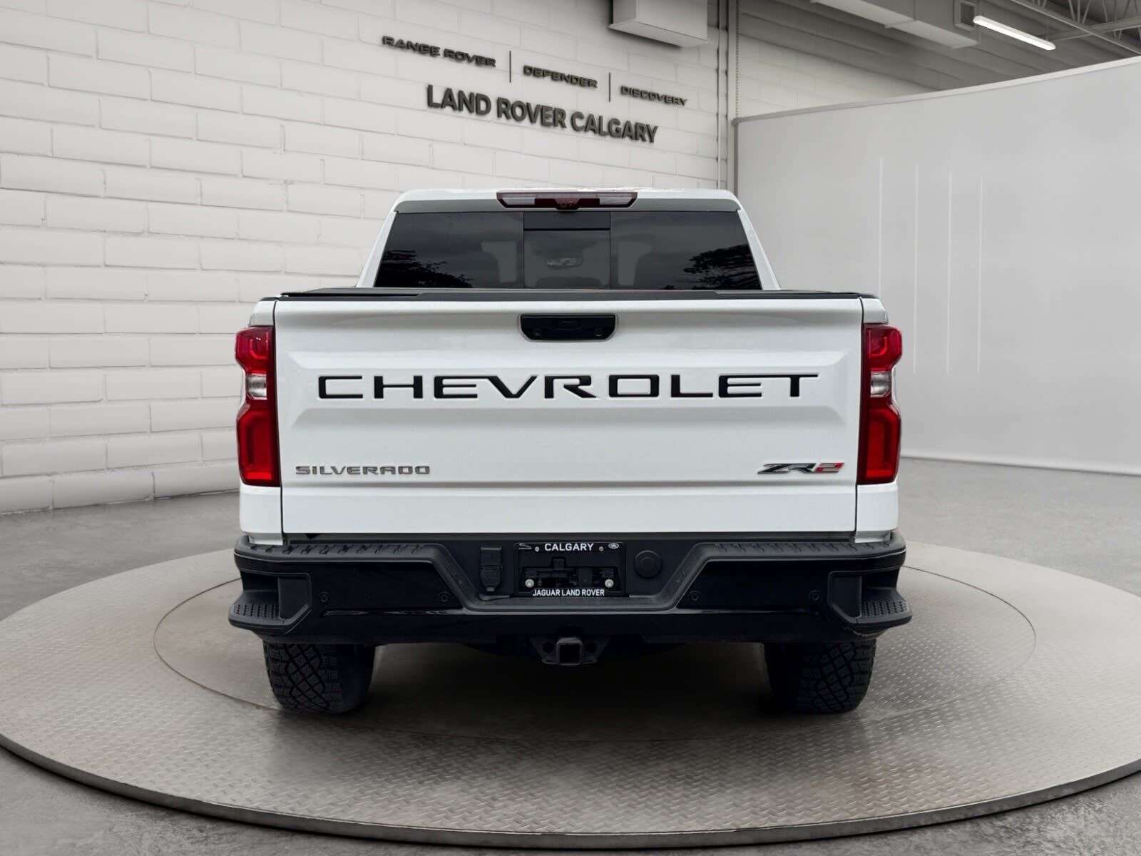 2023 Chevrolet Silverado 1500 ONE OWNER - NO ACCIDENTS - LOW MILEAGE — снимка 1