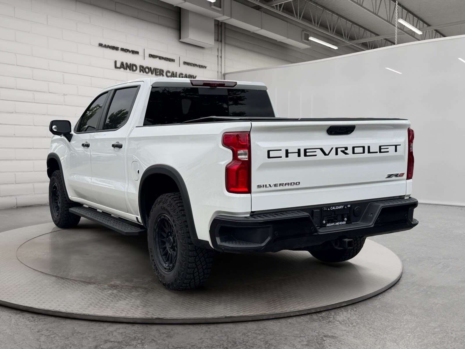 2023 Chevrolet Silverado 1500 ONE OWNER - NO ACCIDENTS - LOW MILEAGE — снимка 1