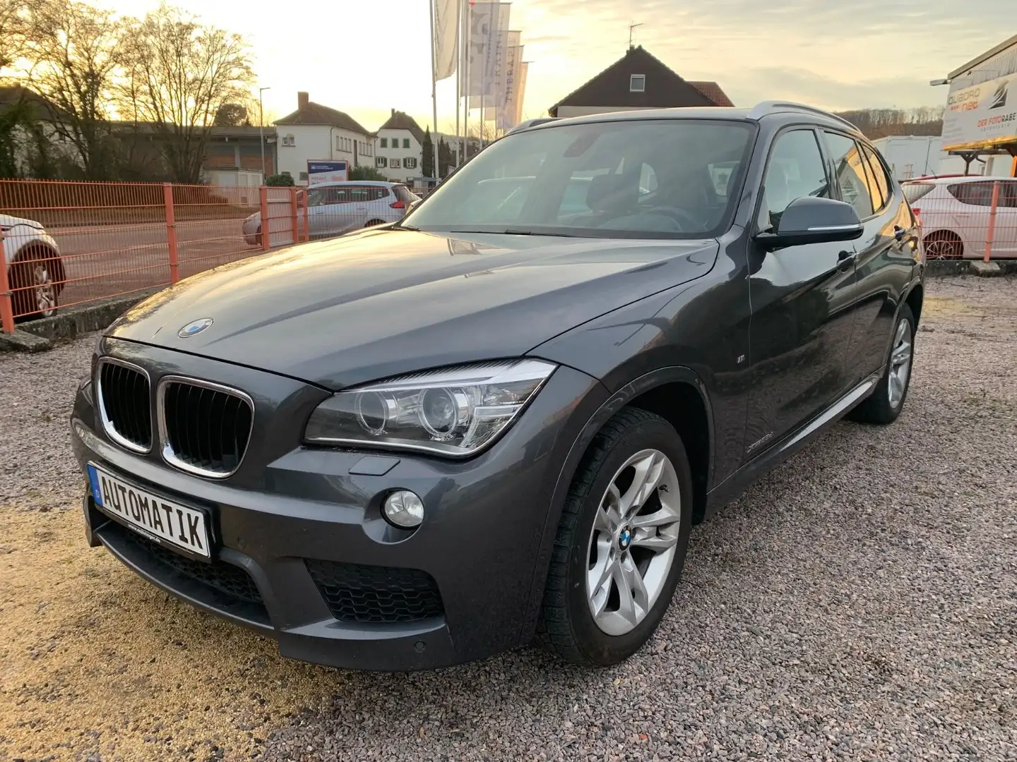 BMW X1 25 d xDrive ** Ausstattung und Zustand TOP ** Gris - 1