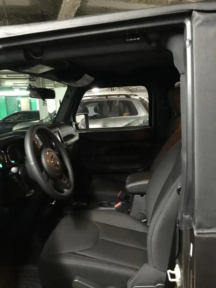 Jeep Wrangler снимка Jeep Wrangler