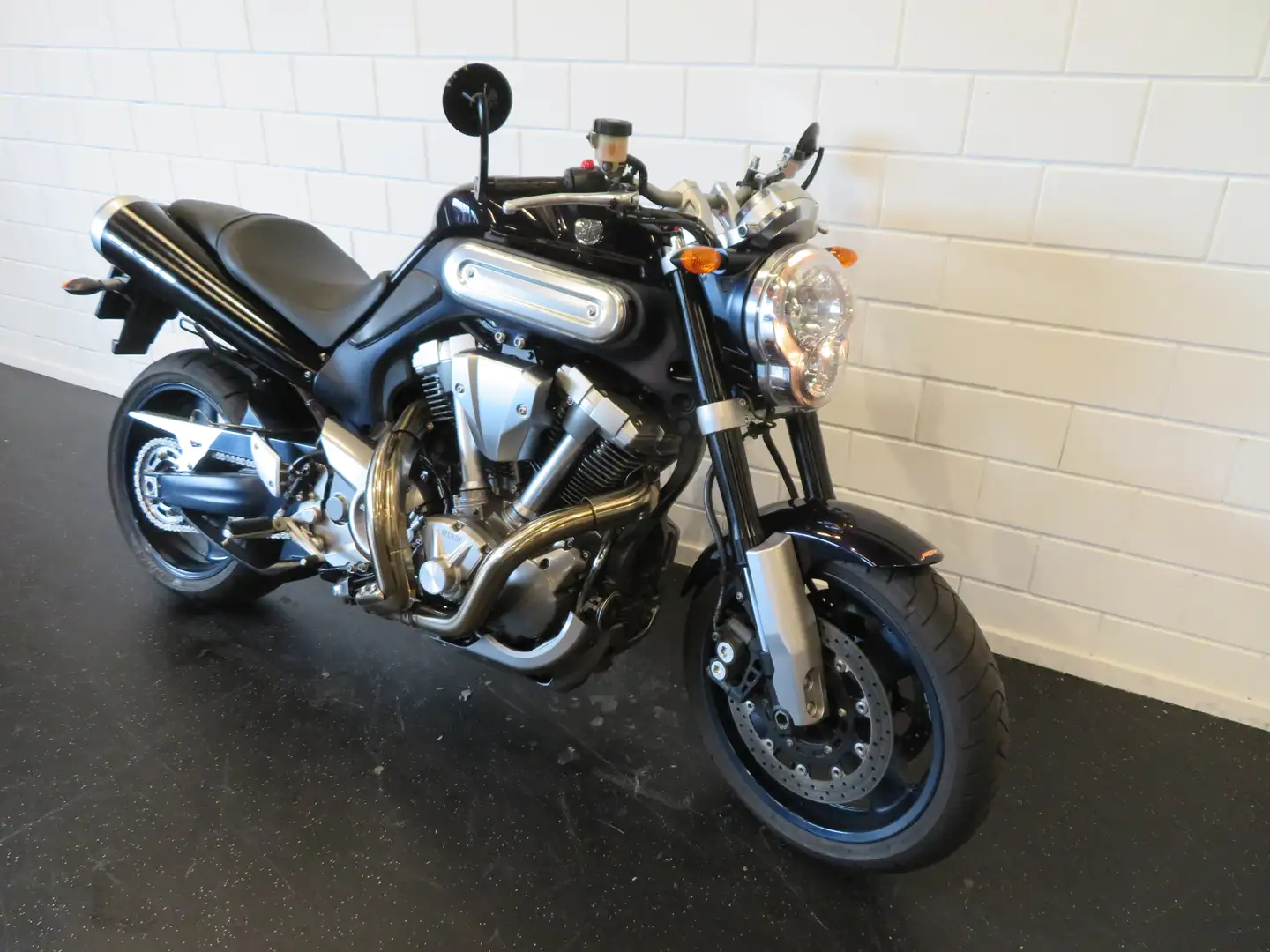 Yamaha MT-01 POWER EN READY VOOR ACTIE! Zwart - 2