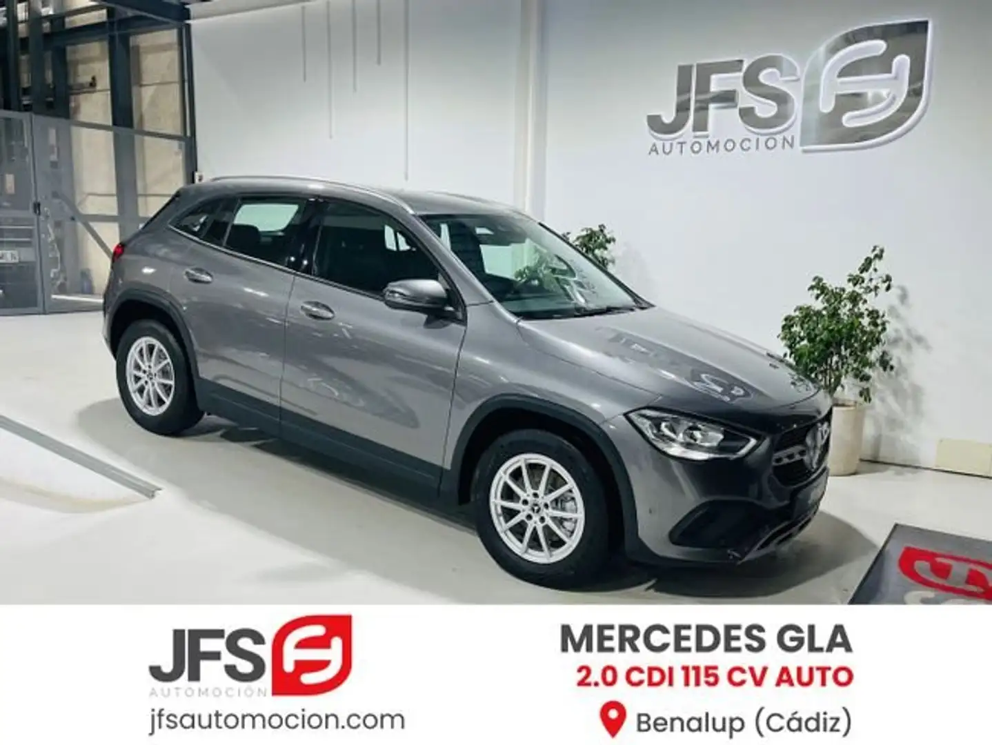 Mercedes-Benz GLA 200 2.0 CDI 115 CV Gris - 1