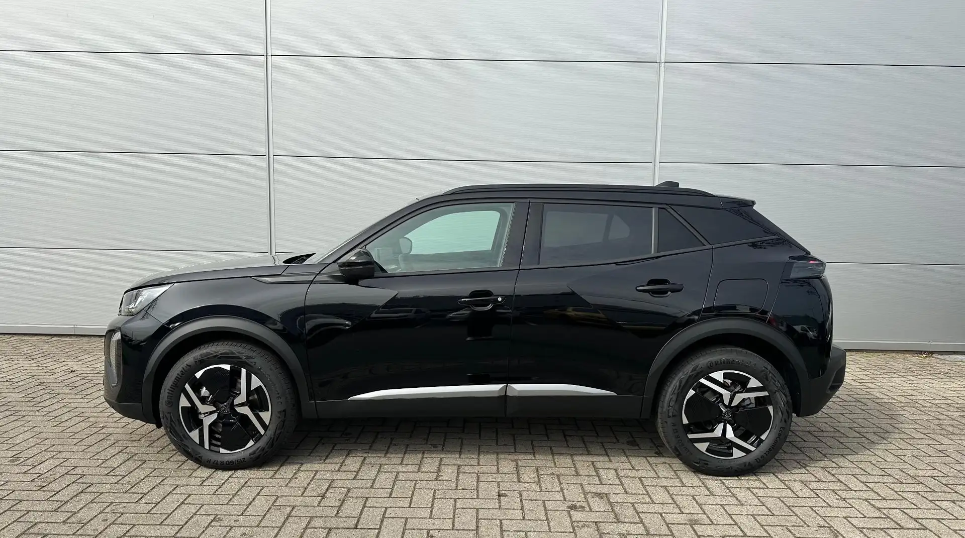 Peugeot 2008 1.2 Hybrid 136 Allure | Keyless entry | Navigatie Zwart - 2