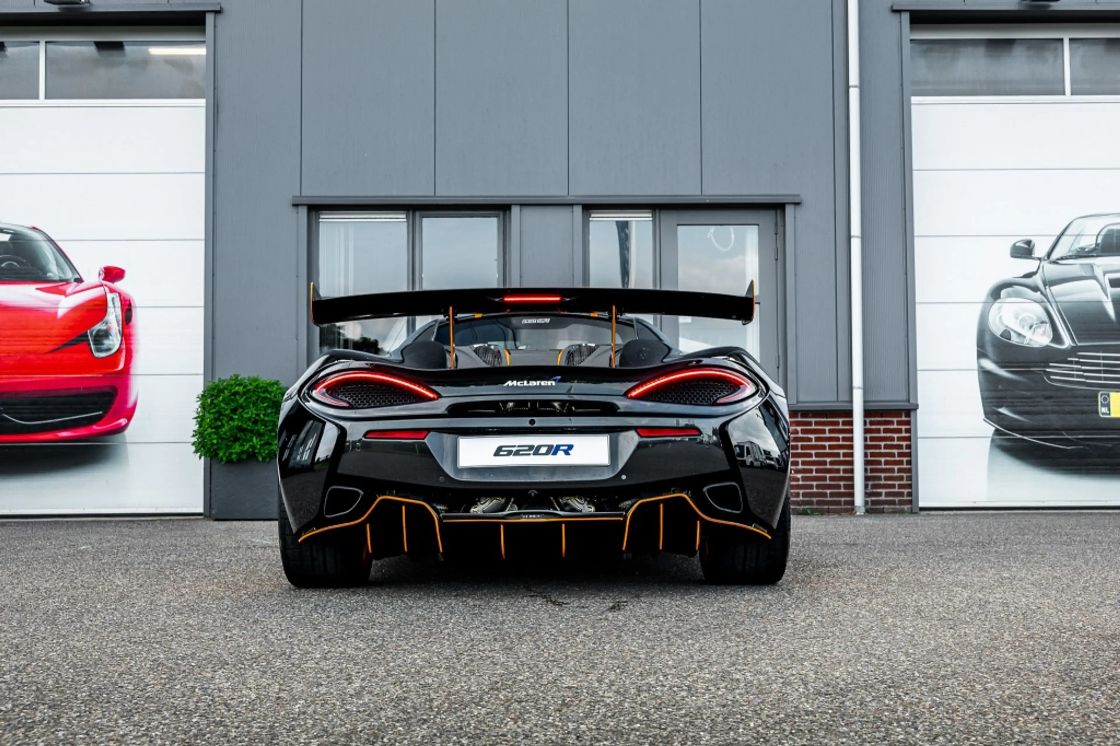 McLaren 620R 3.8 V8 — photo 2