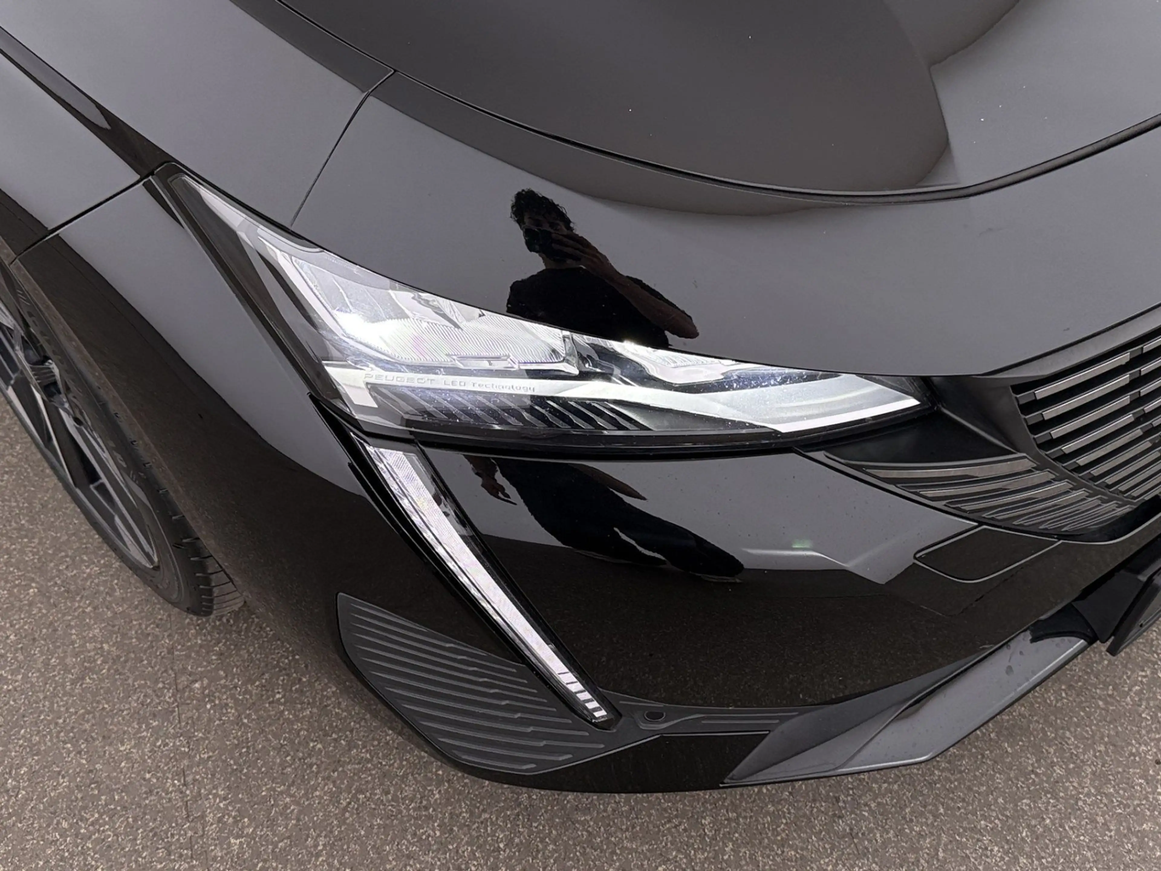 Peugeot 308 SW 1.5 BlueHDi 130 Allure Aut LED LEDER NAVI — photo 12