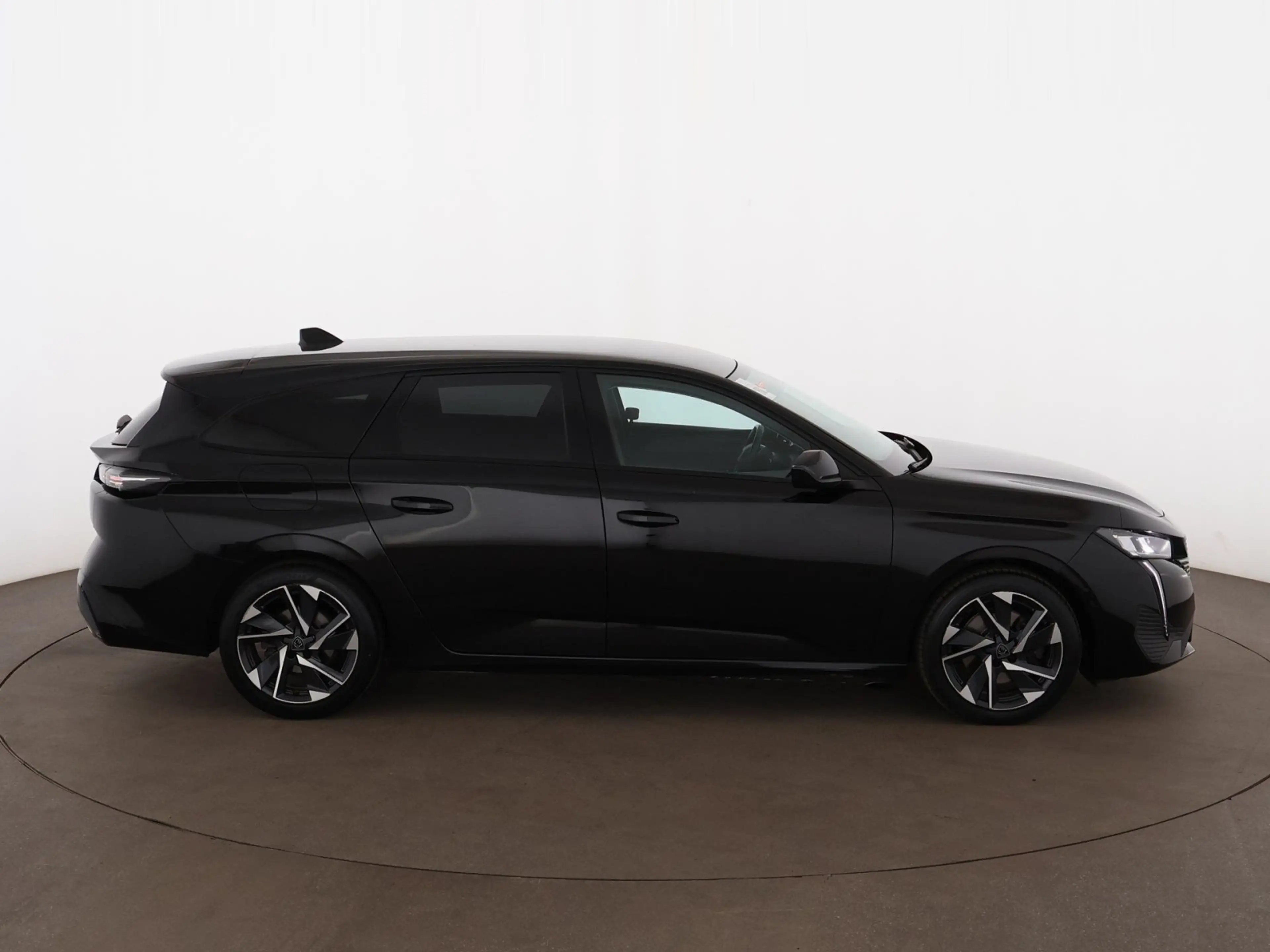 Peugeot 308 SW 1.5 BlueHDi 130 Allure Aut LED LEDER NAVI — photo 9