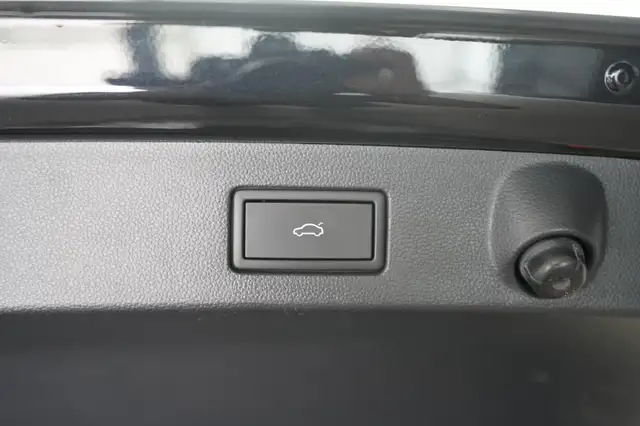 Volkswagen Arteon view 8