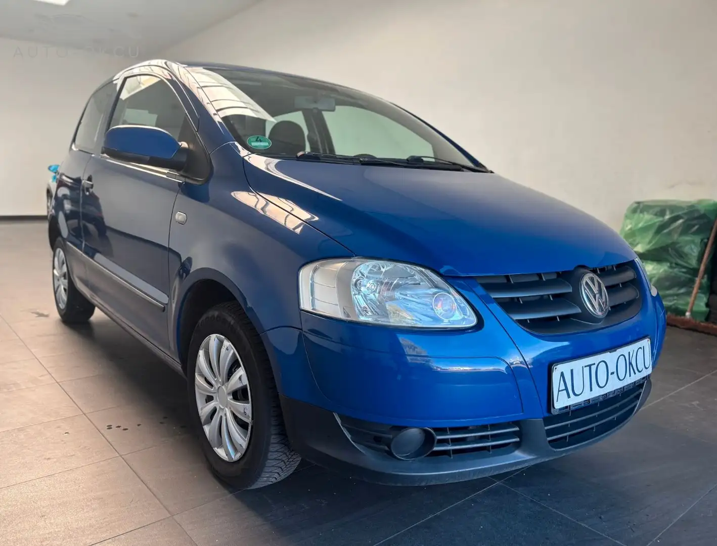 Volkswagen Fox 1.2  SV/BT/AUX/HU:08/26 Blau - 2