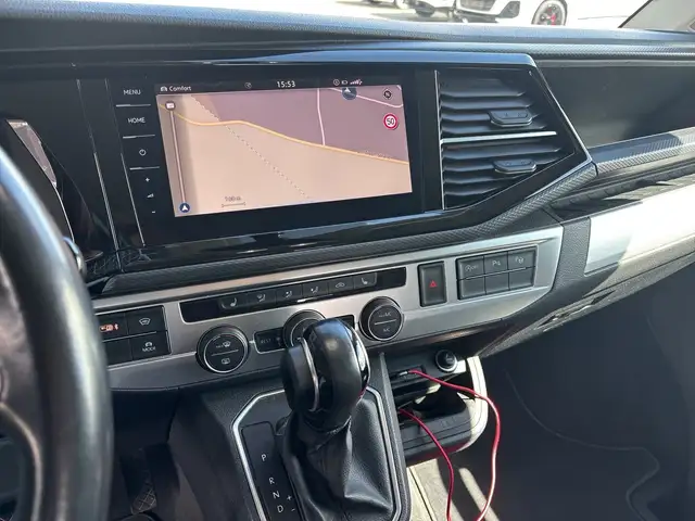 Volkswagen Multivan view 13