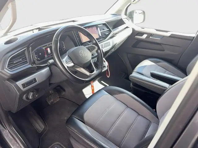 Volkswagen Multivan view 8