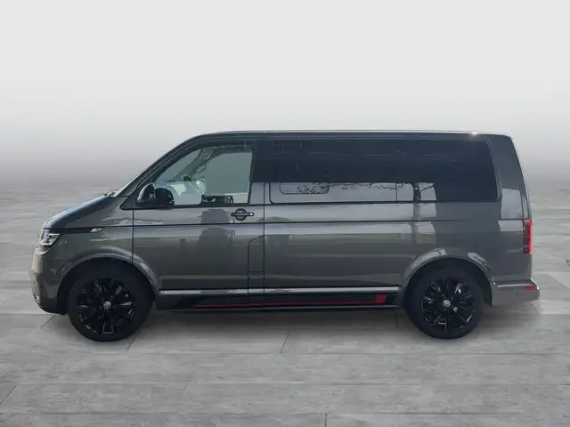 Volkswagen Multivan view 3