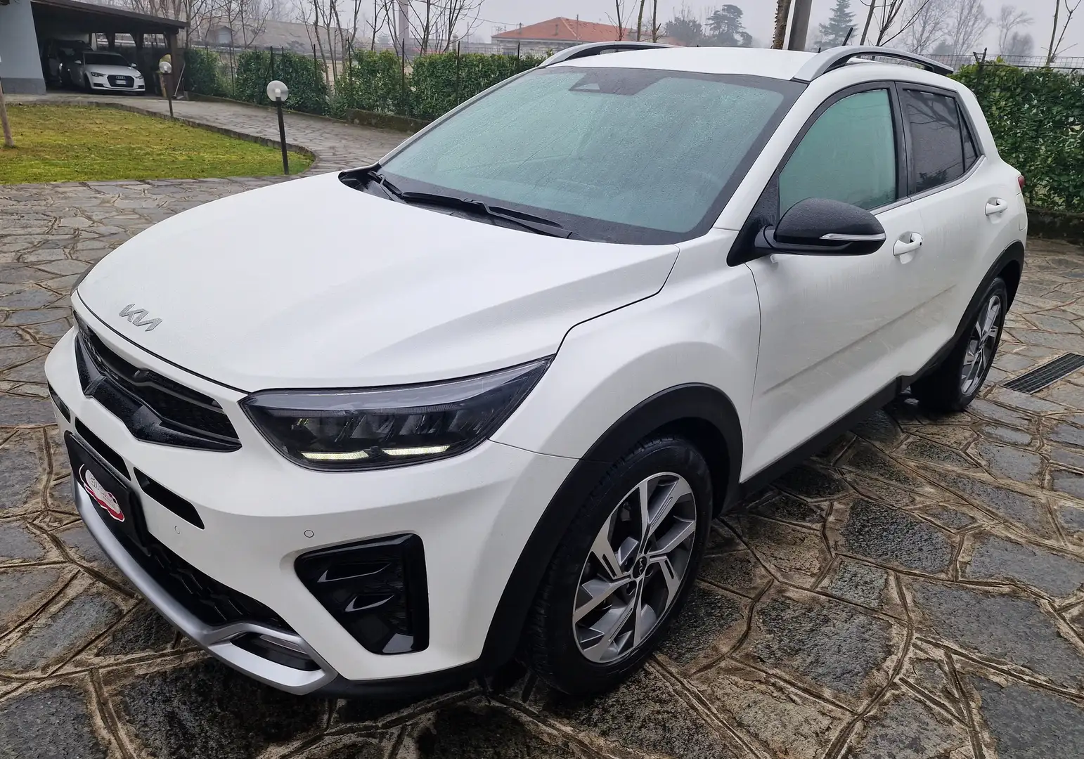 Kia Stonic 1.0 t-gdi mhev GT Line 100cv - UNICO PROPRIETARIO Bianco - 1