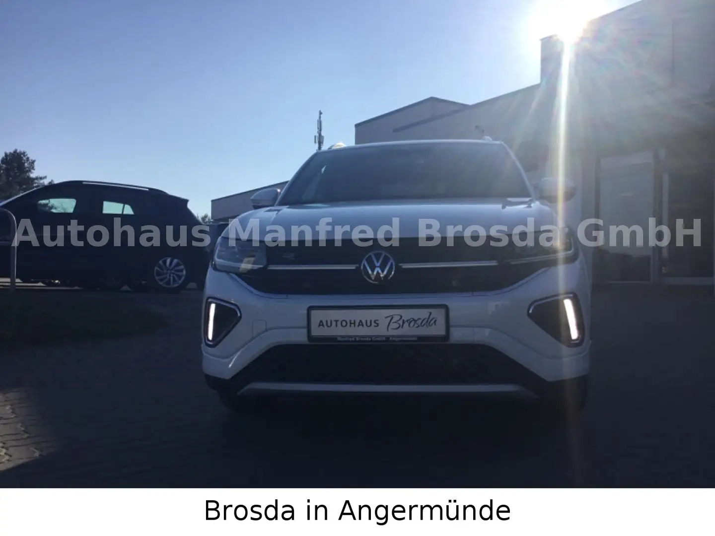 Volkswagen T-Cross 1.5 R-Line MATRIX KAM AHZ GJR 25% RABATT Wit - 2