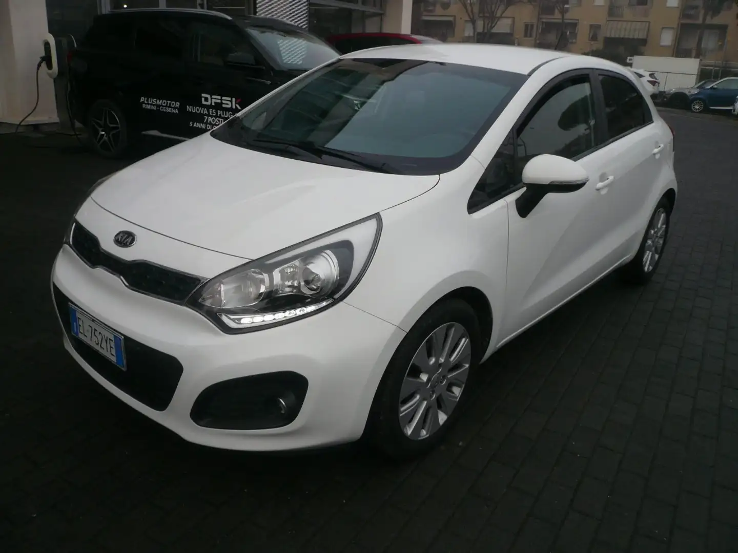 Kia Rio Rio III 2011 5p 1.2 EX Plus per Neopatentati Bianco - 2
