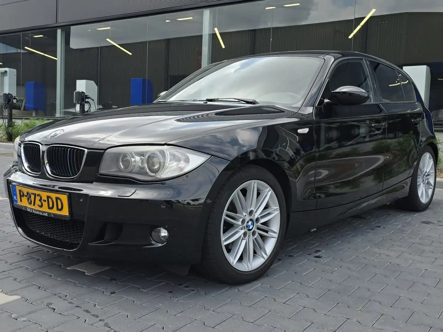 BMW 118 118i Siyah - 1