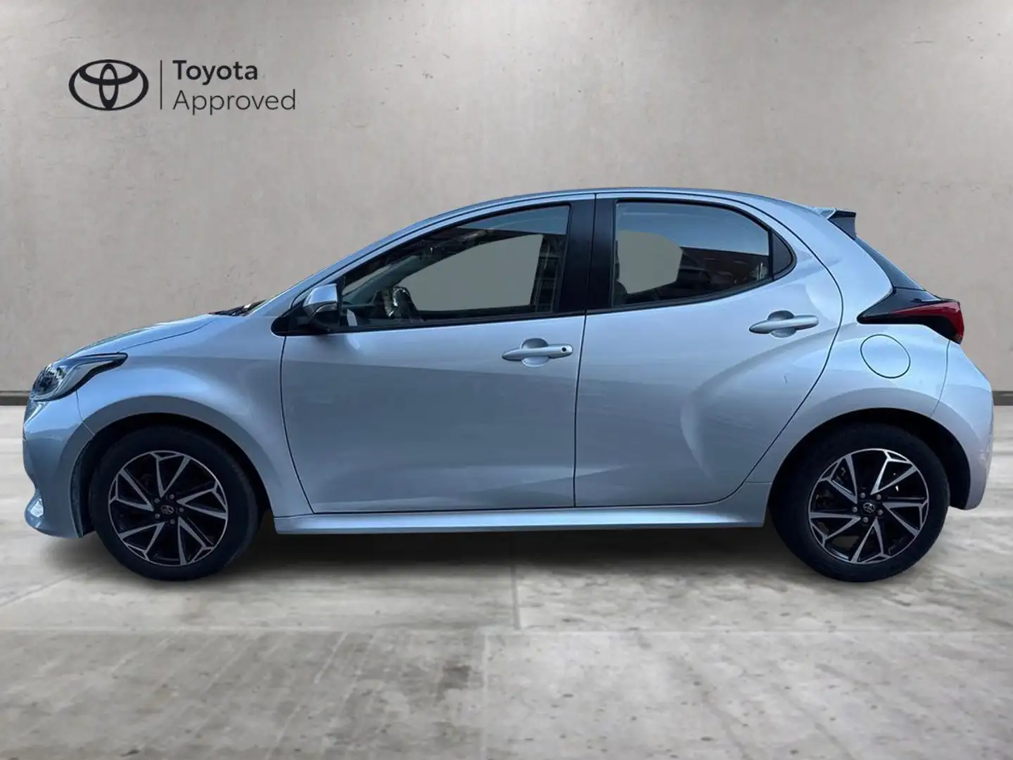 Toyota Yaris Yaris 1.5h Trend Argento - 2