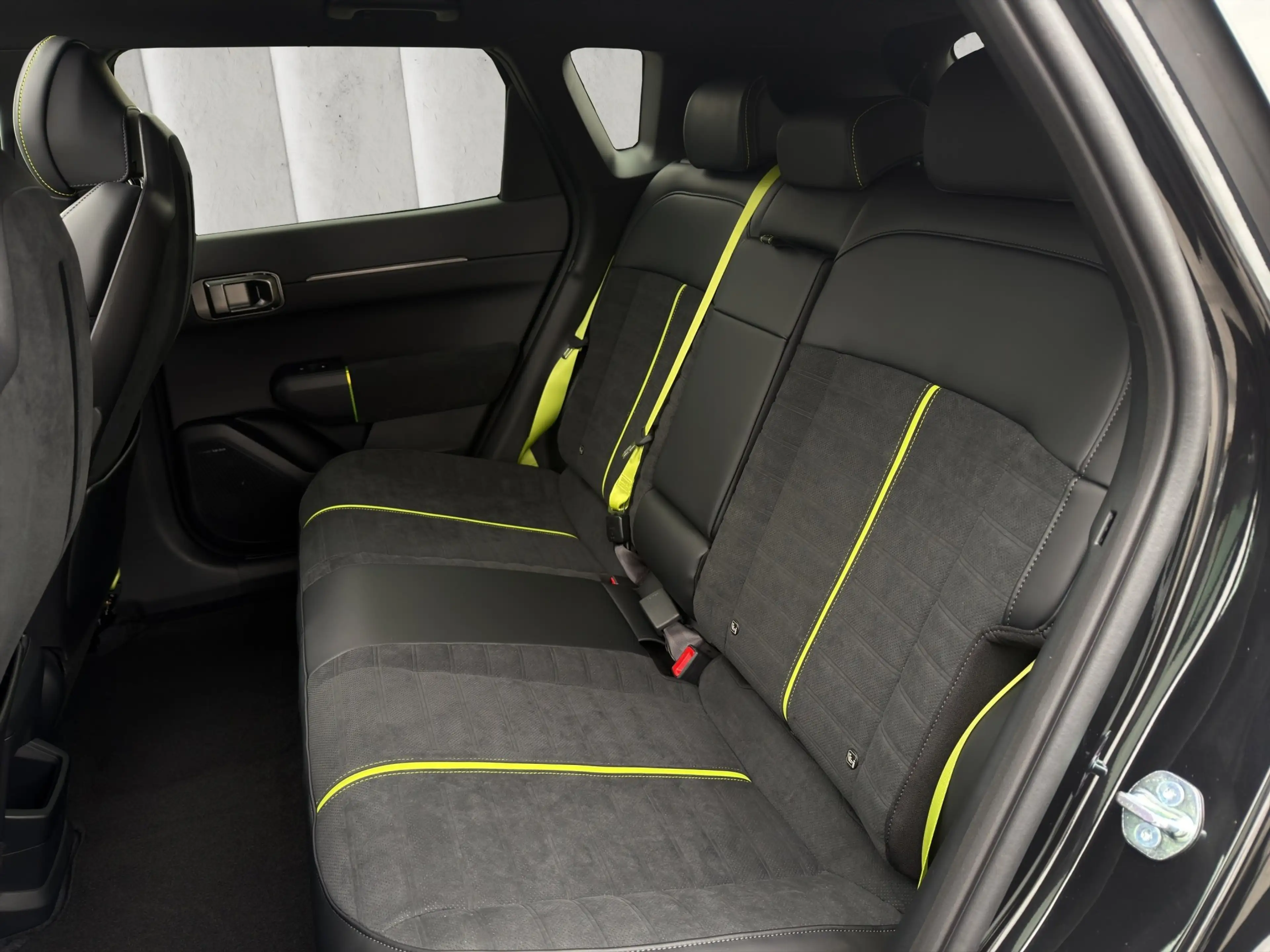 Kia EV4 Hatchback GT 81 kWh 215 kW Allradantrieb Schräghec — photo 11