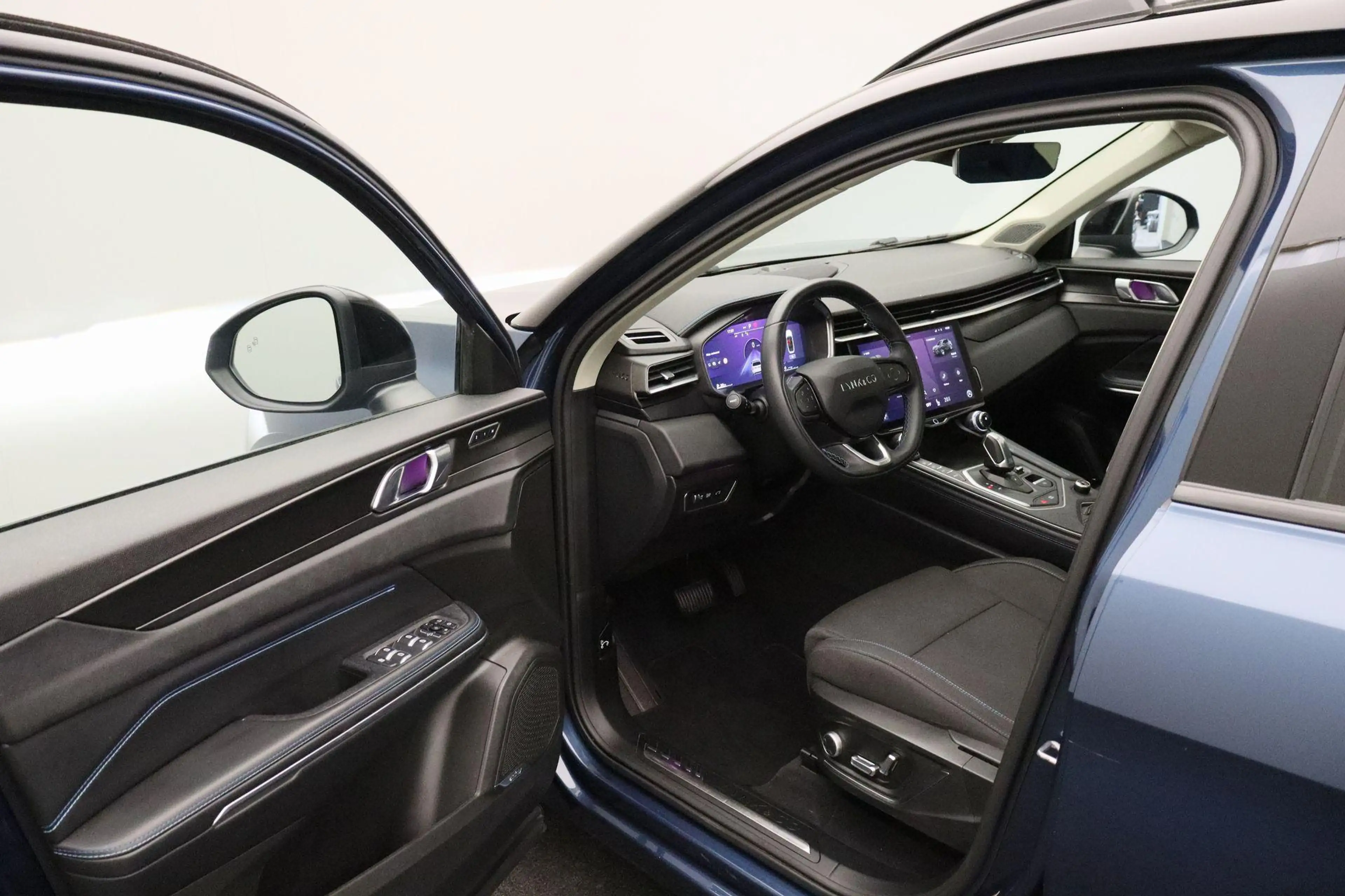 Lynk & Co 01 1.5 2023 Plug-In Hybrid | 360 Camera | Infinity | — photo 4