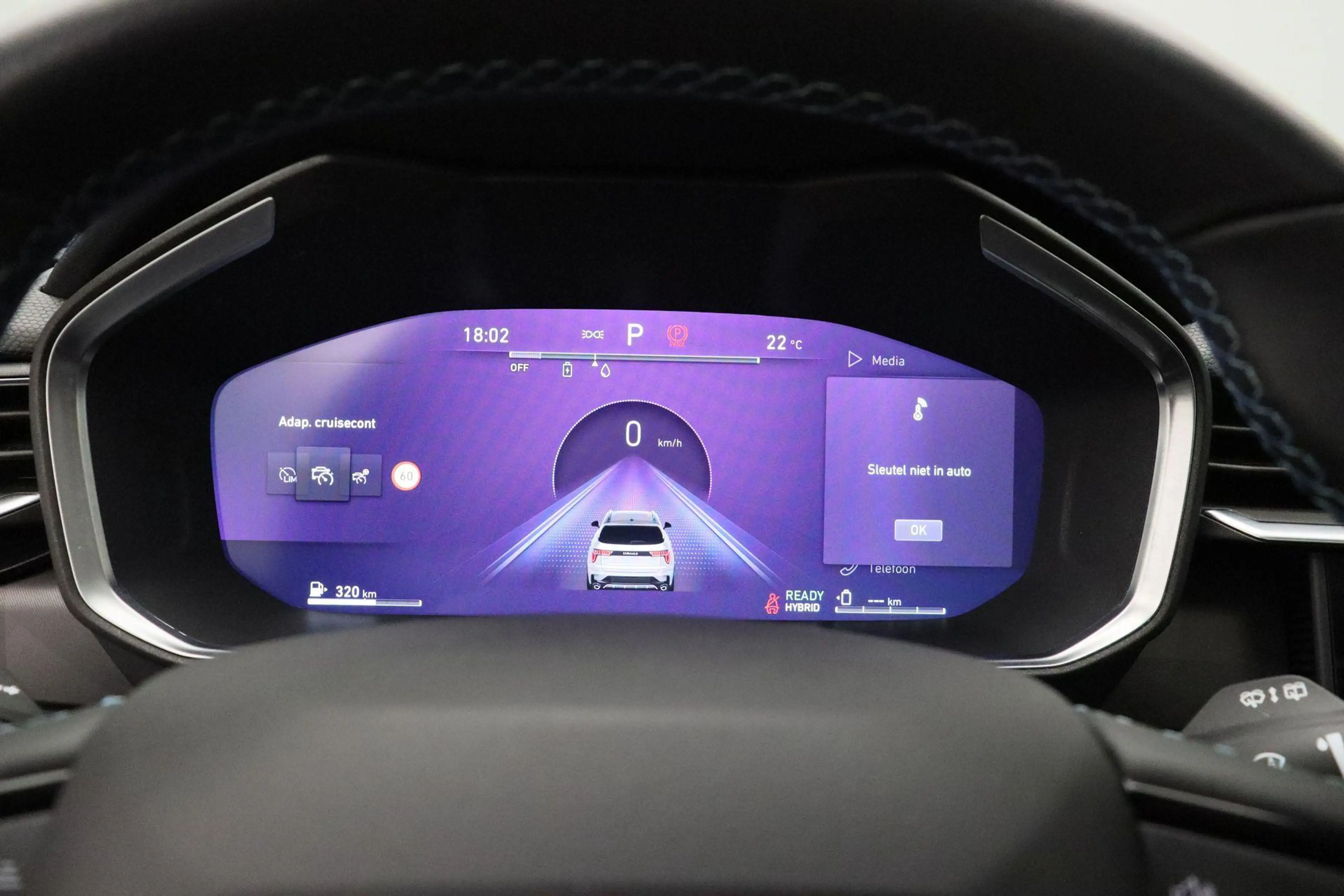 Lynk & Co 01 1.5 2023 Plug-In Hybrid | 360 Camera | Infinity | — photo 31