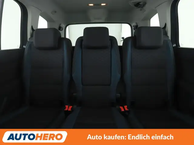 Volkswagen Touran view 15