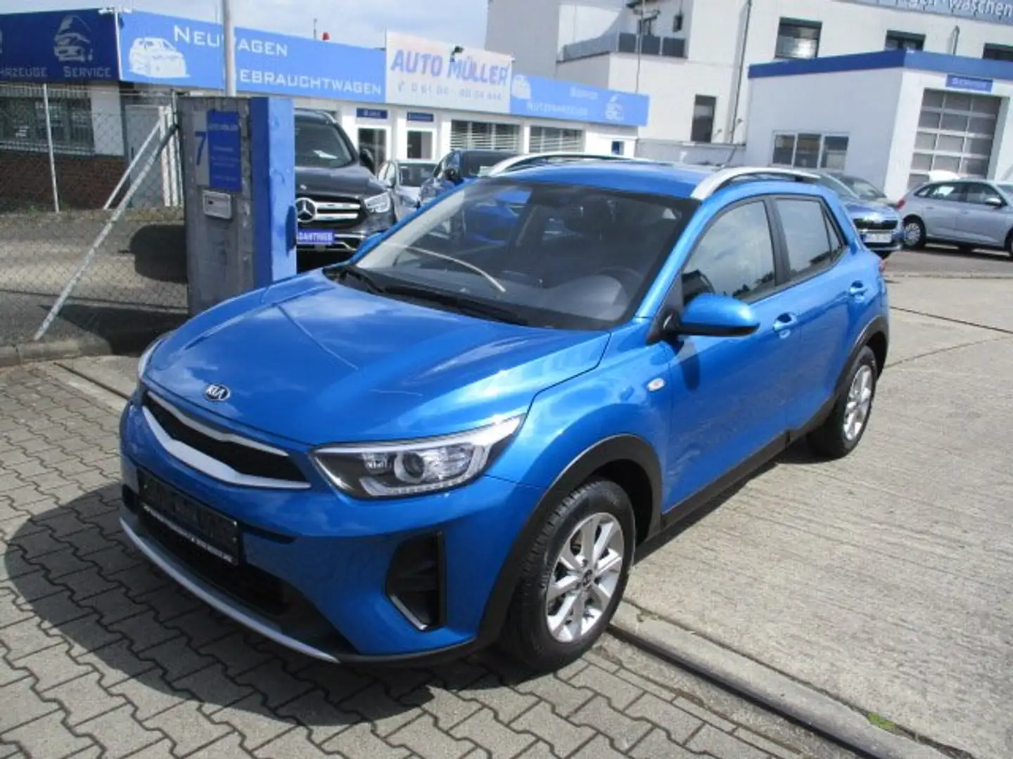 Kia Stonic 1.2i.Edition.Grüne Plakette.Klima.PDC.Wenig KM. Bleu - 1