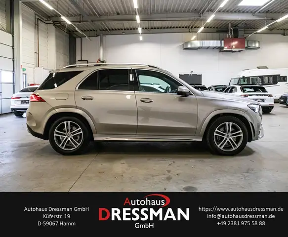 Mercedes-Benz GLE view 4