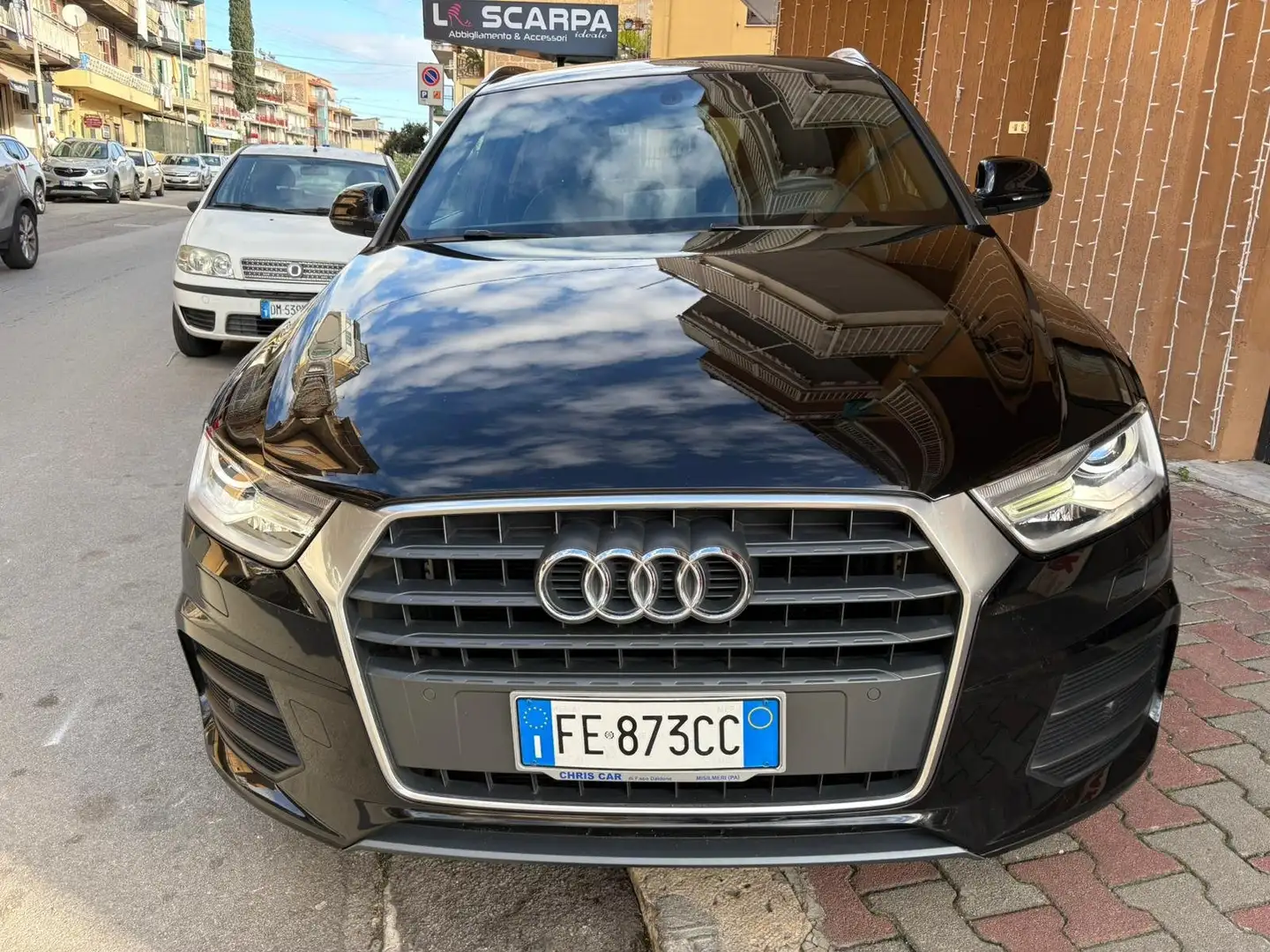 Audi Q3 Q3 2.0 tdi S-LINE 120cv Nero - 2
