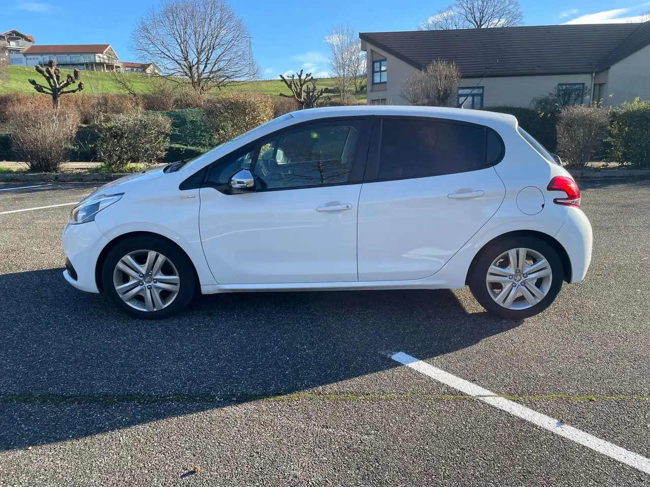 Peugeot 208 1.2 PureTech 82ch S