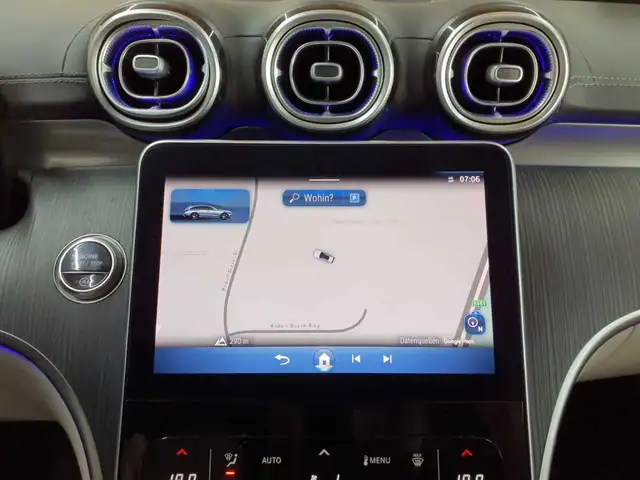 Mercedes-Benz C-Class view 12