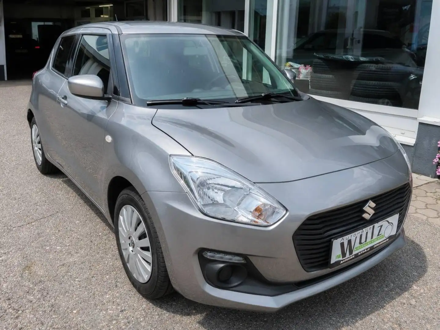 Suzuki Swift 1,2 DualJet Clear Silber - 1