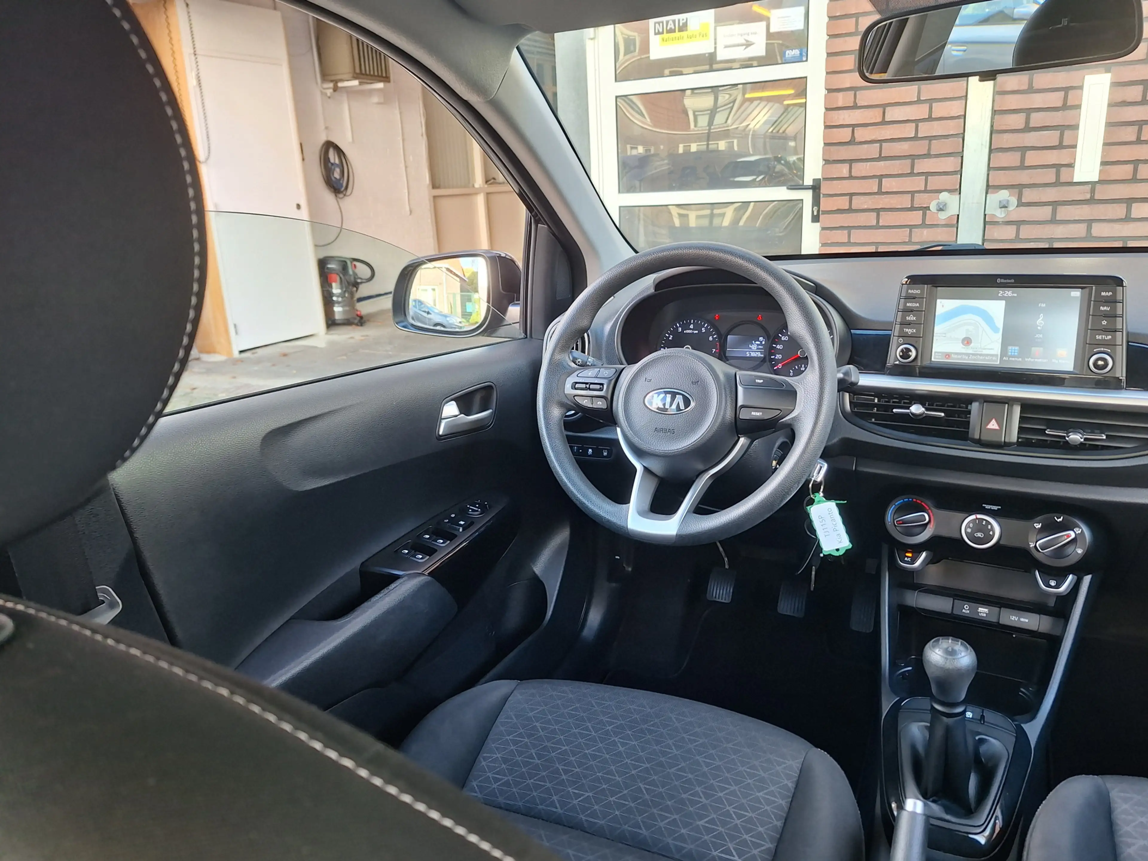 Kia Picanto 1.0 CVVT ComfortPlusLine Navigator /Camera/Navi/Ap — photo 13