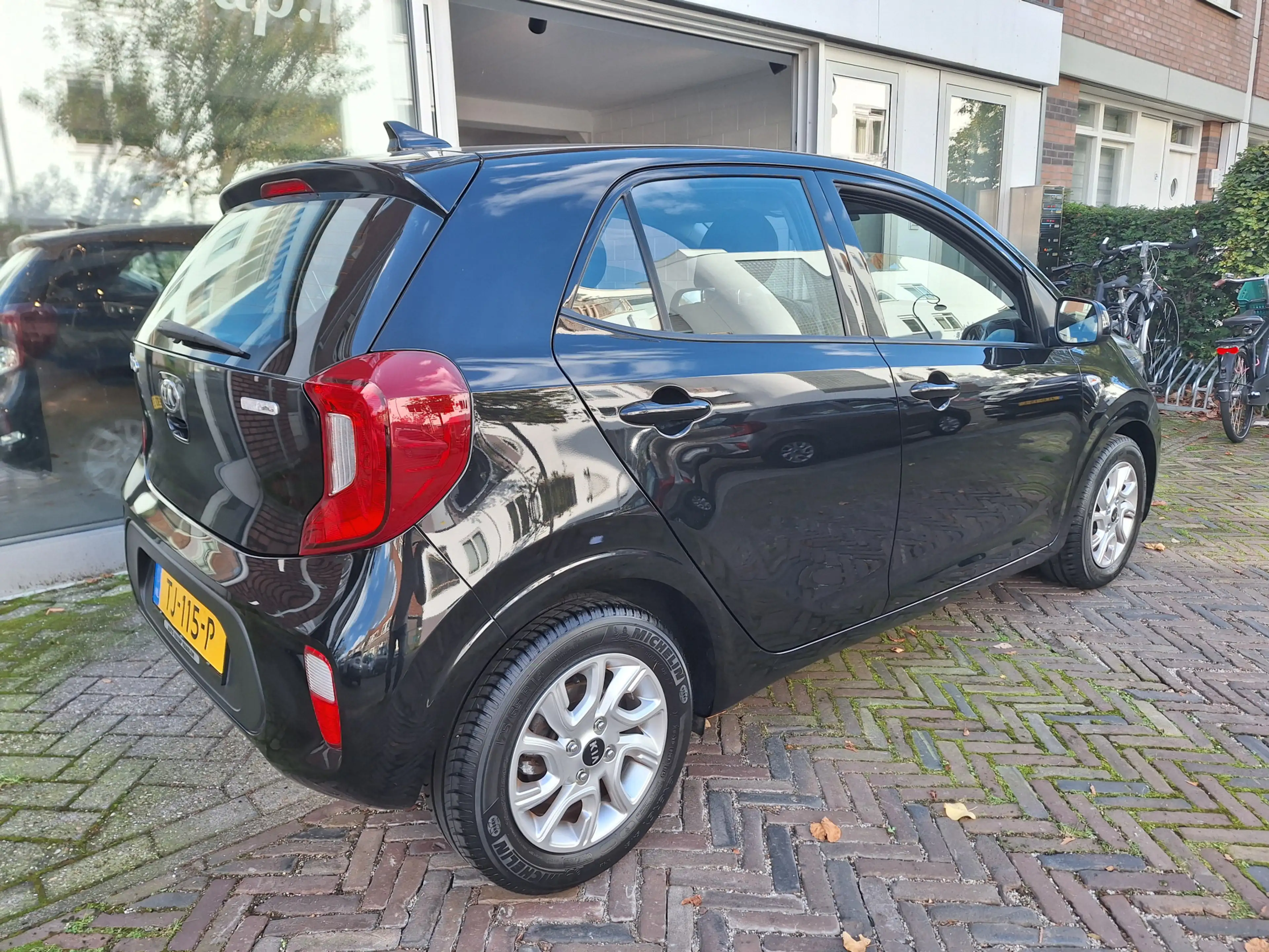 Kia Picanto 1.0 CVVT ComfortPlusLine Navigator /Camera/Navi/Ap — photo 2