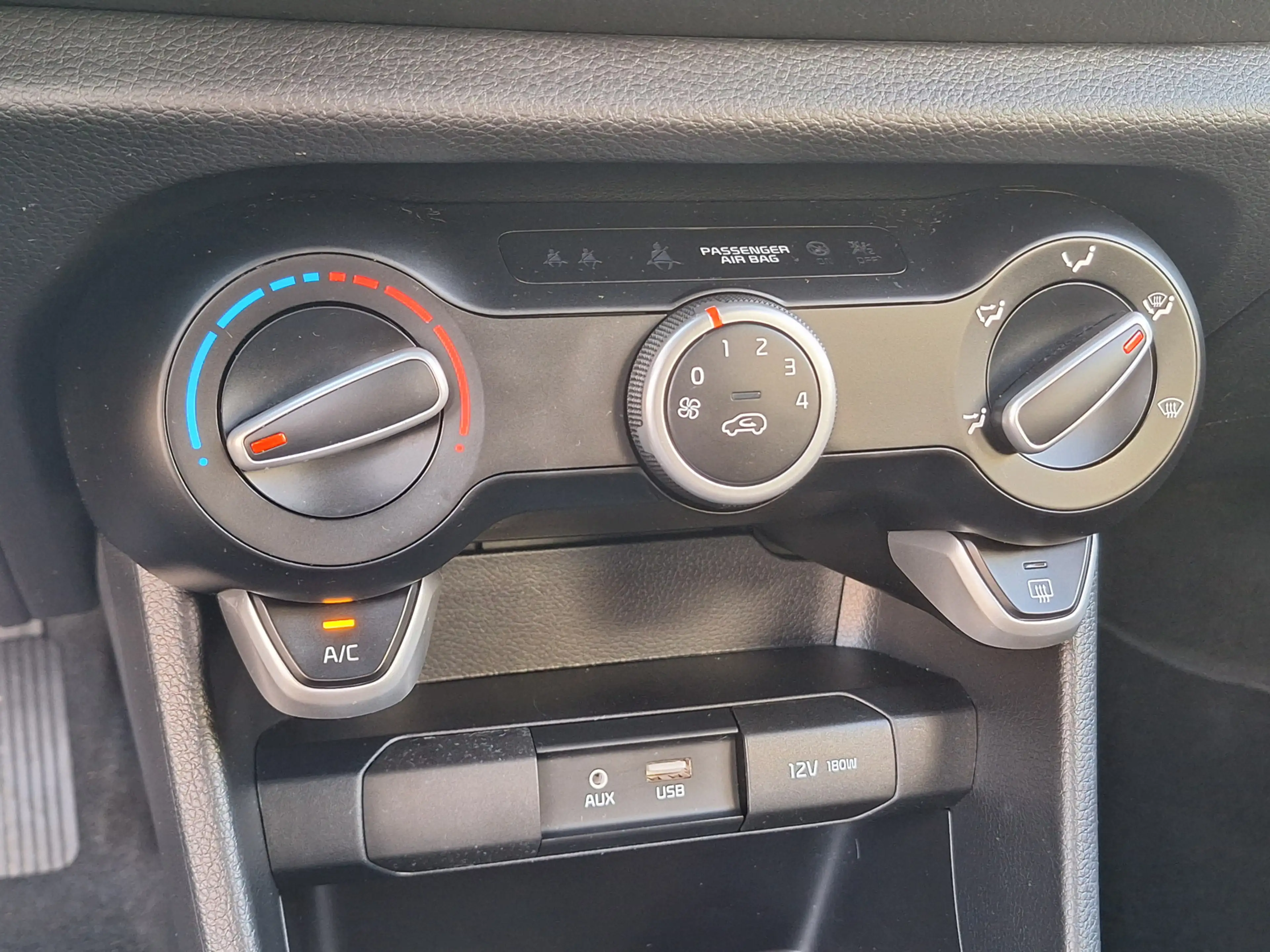 Kia Picanto 1.0 CVVT ComfortPlusLine Navigator /Camera/Navi/Ap — photo 20