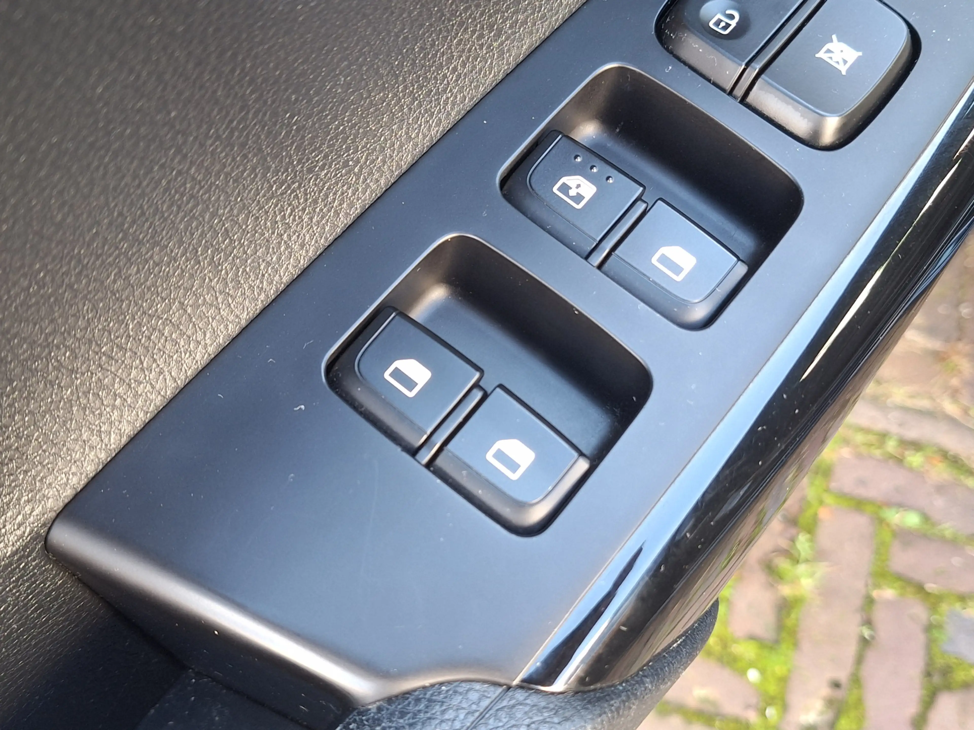 Kia Picanto 1.0 CVVT ComfortPlusLine Navigator /Camera/Navi/Ap — photo 28