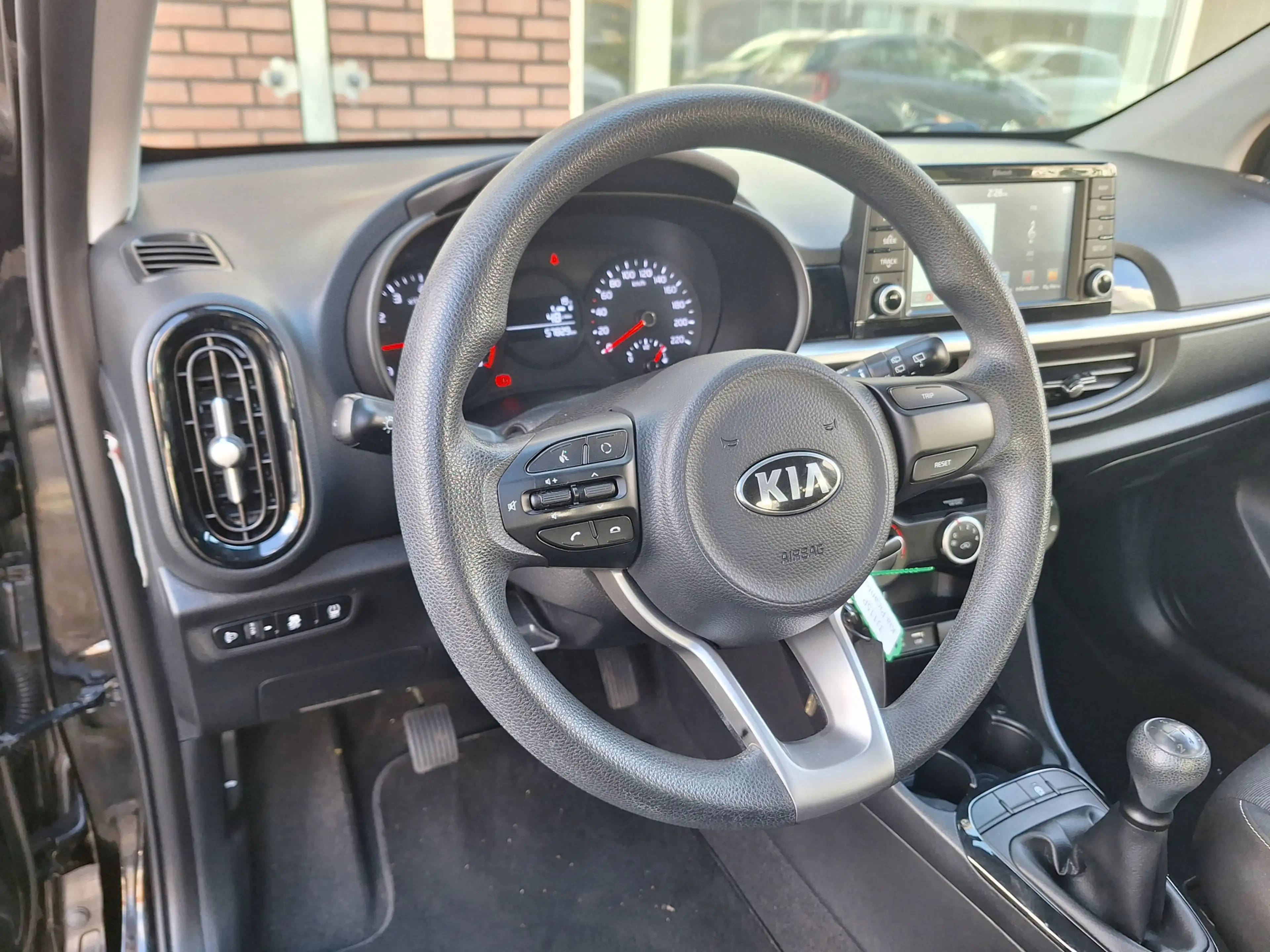 Kia Picanto 1.0 CVVT ComfortPlusLine Navigator /Camera/Navi/Ap — photo 17