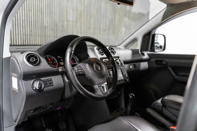 Volkswagen Caddy view 11