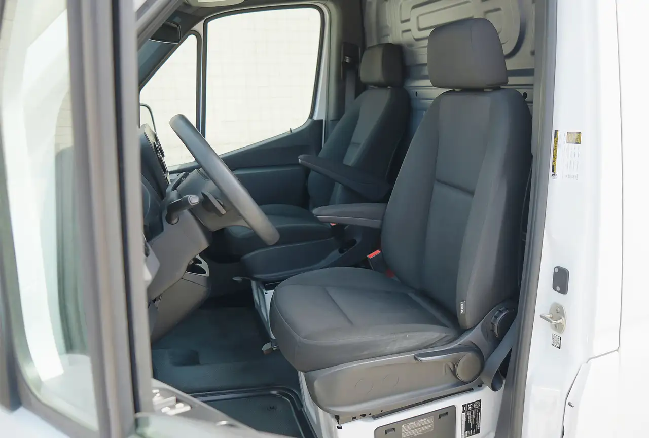 Mercedes-Benz Sprinter снимка Mercedes-Benz Sprinter