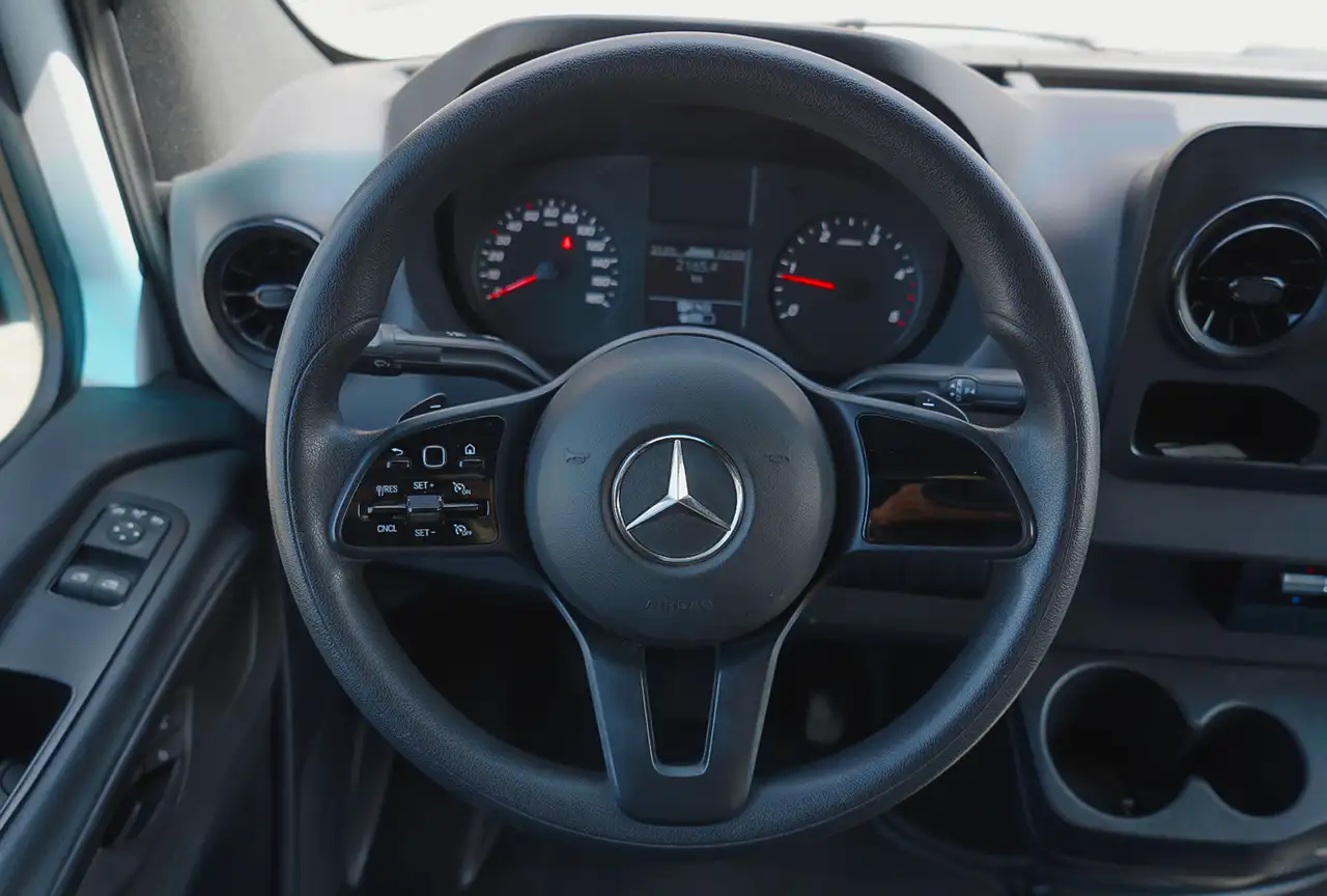 Mercedes-Benz Sprinter снимка Mercedes-Benz Sprinter