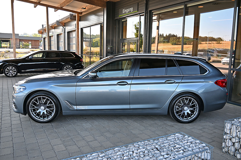 BMW 520 d xDrive Touring Aut. AHK, 360 CAM, HeadUp, Kom... — photo 2
