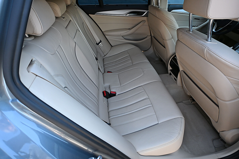 BMW 520 d xDrive Touring Aut. AHK, 360 CAM, HeadUp, Kom... — photo 11