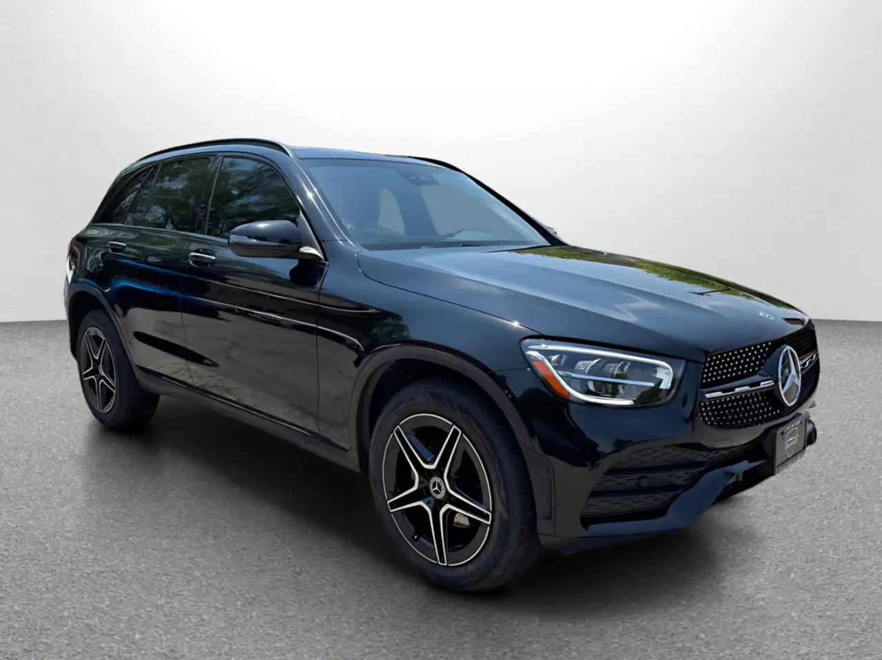 Mercedes-Benz GLC снимка Mercedes-Benz GLC