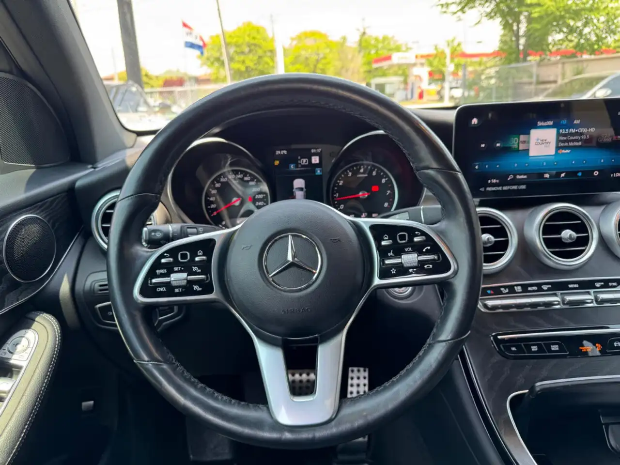 Mercedes-Benz GLC снимка Mercedes-Benz GLC
