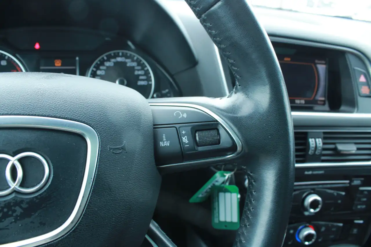 Audi Q5 снимка Audi Q5