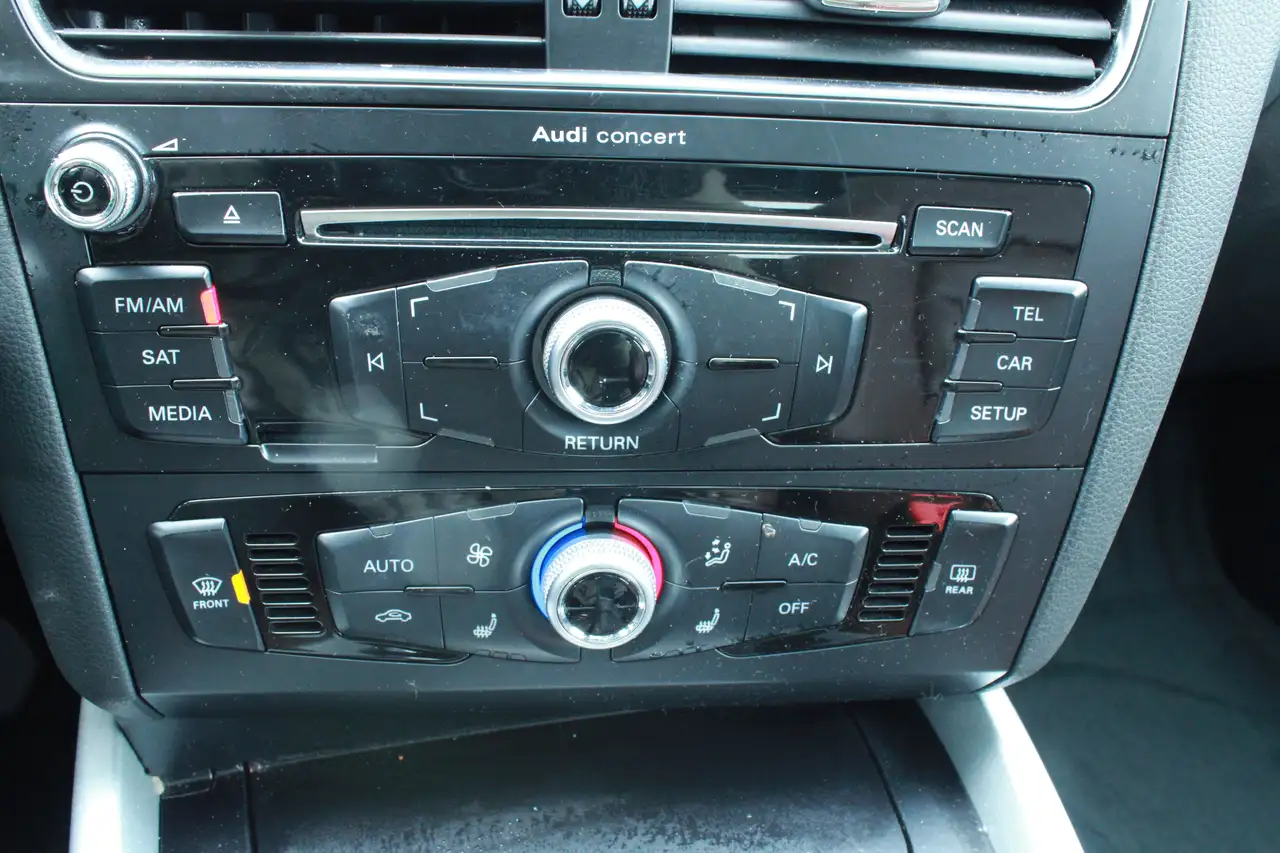 Audi Q5 снимка Audi Q5