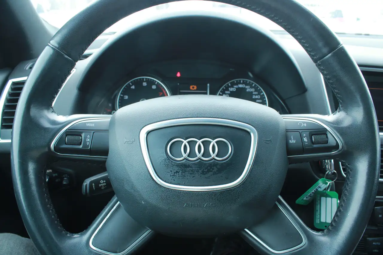 Audi Q5 снимка Audi Q5