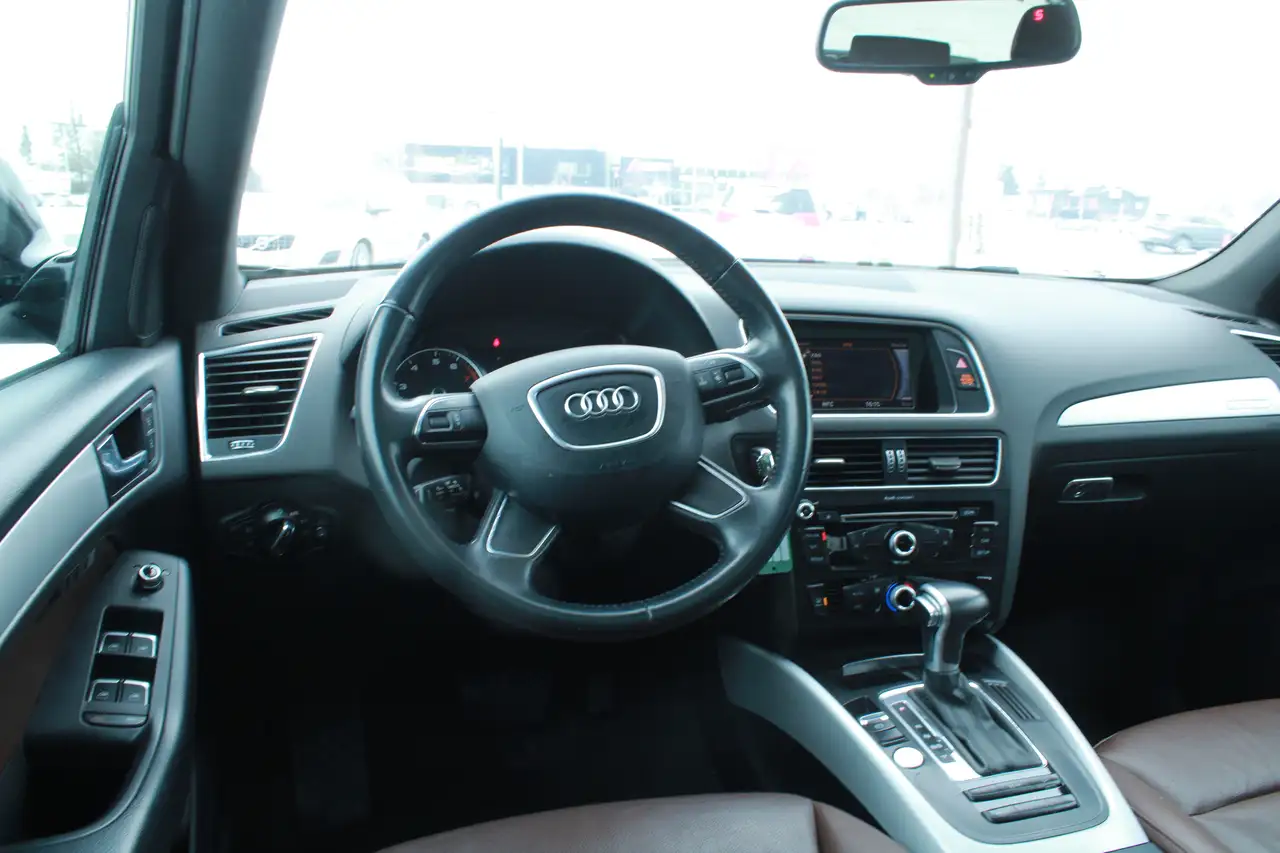 Audi Q5 снимка Audi Q5