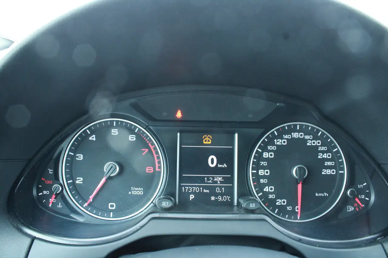 Audi Q5 снимка Audi Q5